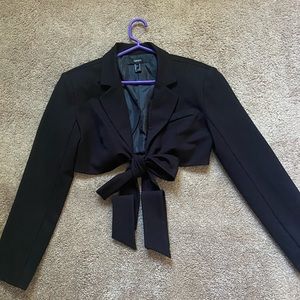 forever 21 black cropped blazer!!